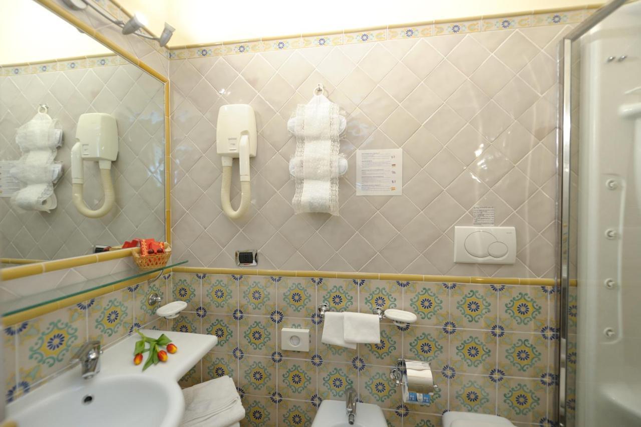 Amalfi Old Square Room & Apartments Zewnętrze zdjęcie