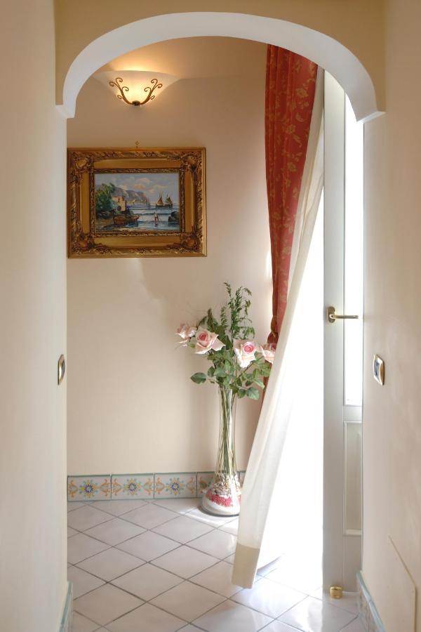 Amalfi Old Square Room & Apartments Zewnętrze zdjęcie