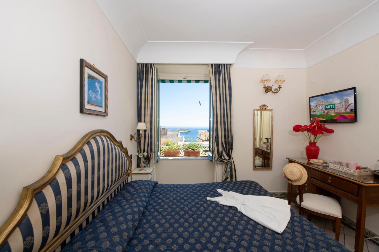 Amalfi Old Square Room & Apartments Zewnętrze zdjęcie