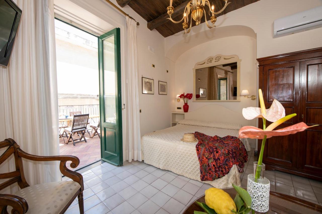 Amalfi Old Square Room & Apartments Zewnętrze zdjęcie