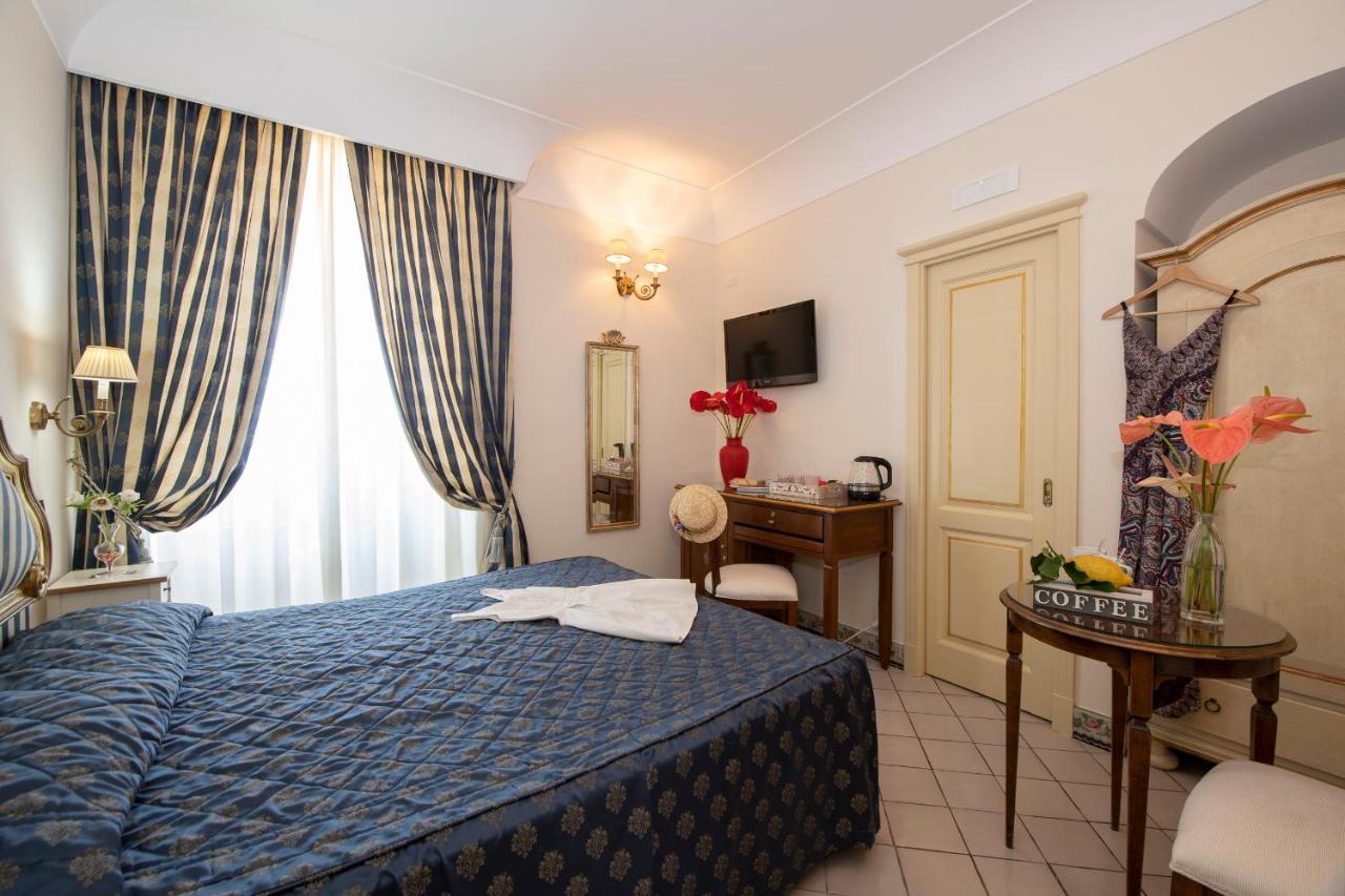 Amalfi Old Square Room & Apartments Zewnętrze zdjęcie