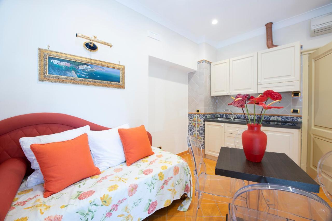 Amalfi Old Square Room & Apartments Zewnętrze zdjęcie