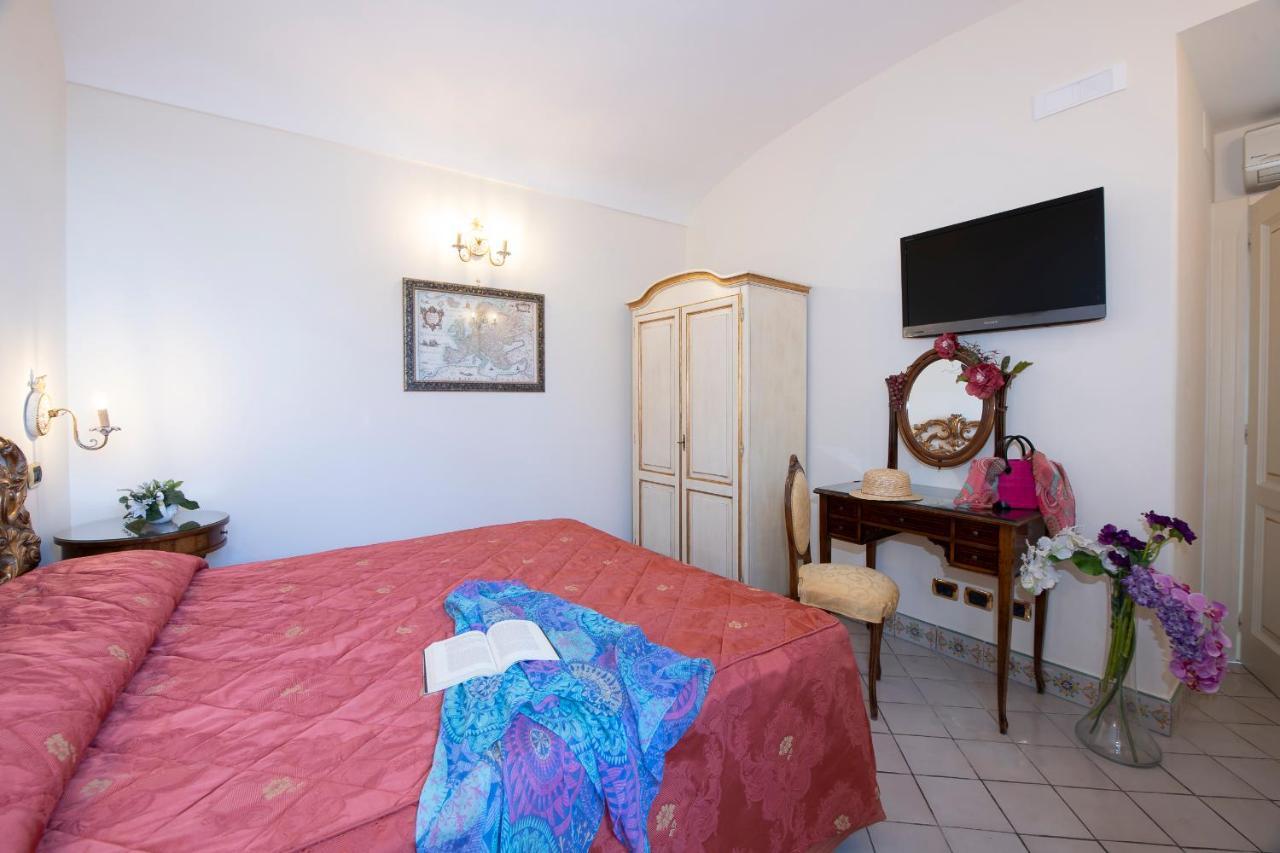 Amalfi Old Square Room & Apartments Zewnętrze zdjęcie