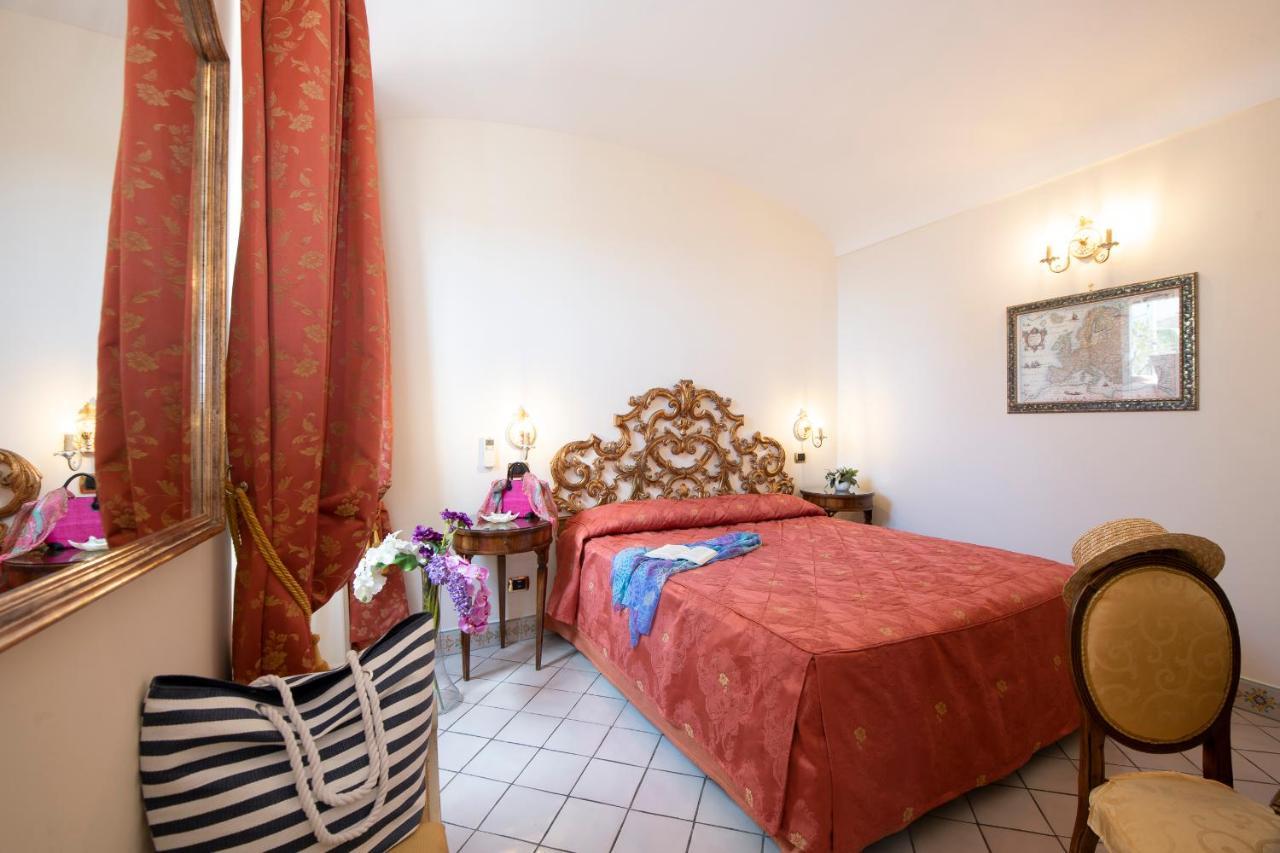 Amalfi Old Square Room & Apartments Zewnętrze zdjęcie