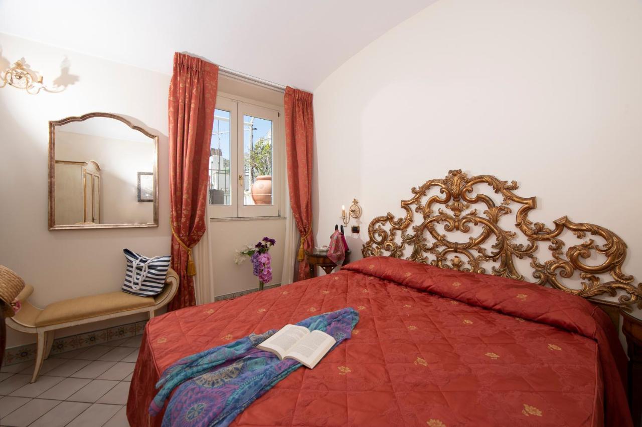 Amalfi Old Square Room & Apartments Zewnętrze zdjęcie