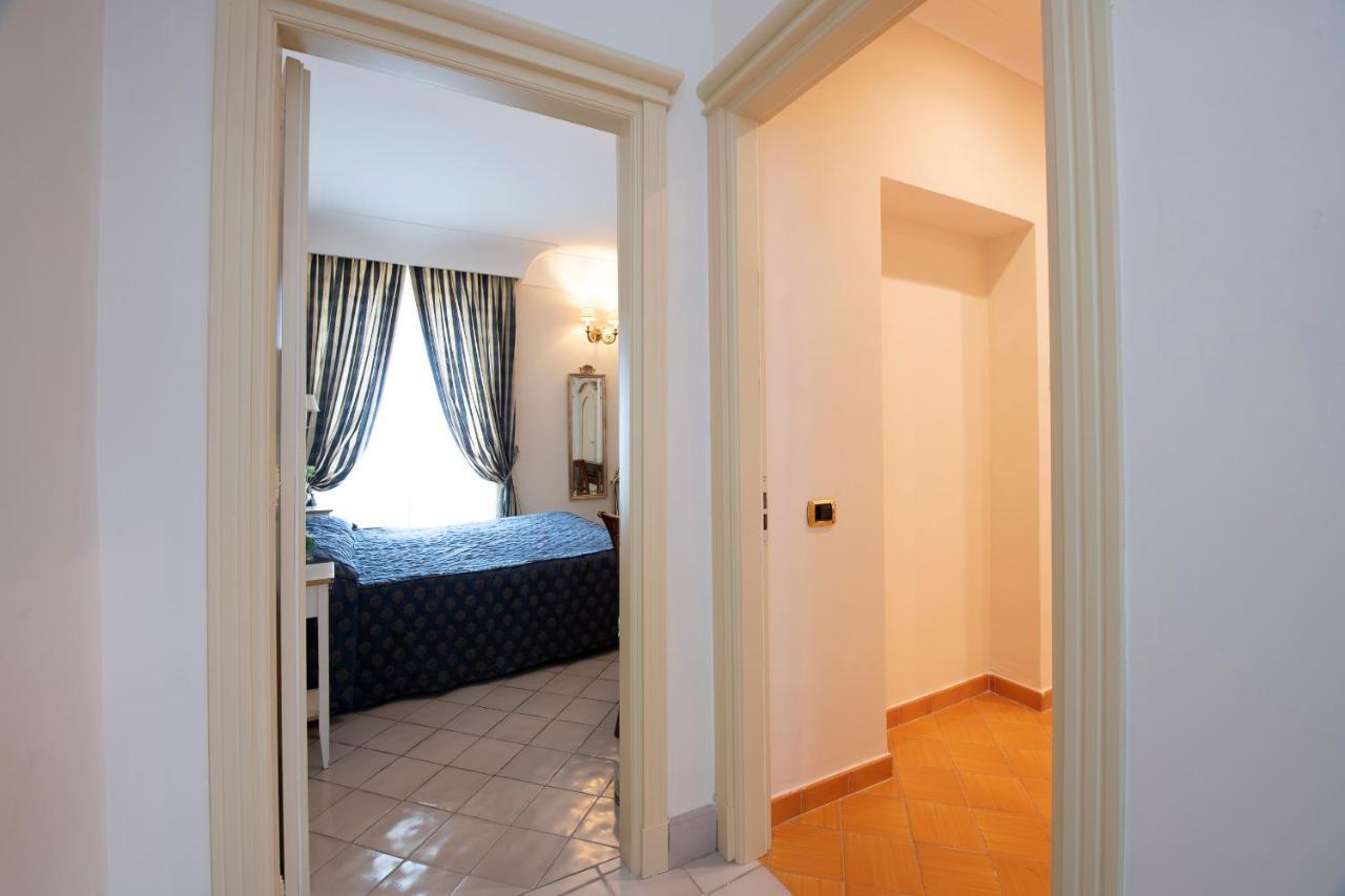 Amalfi Old Square Room & Apartments Zewnętrze zdjęcie